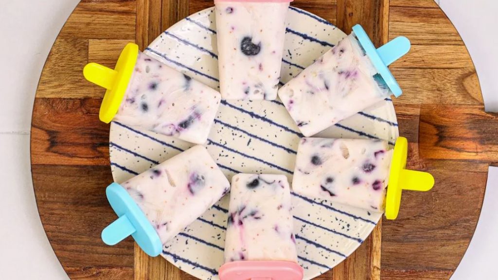 Blueberry & Yoghurt Popsicles